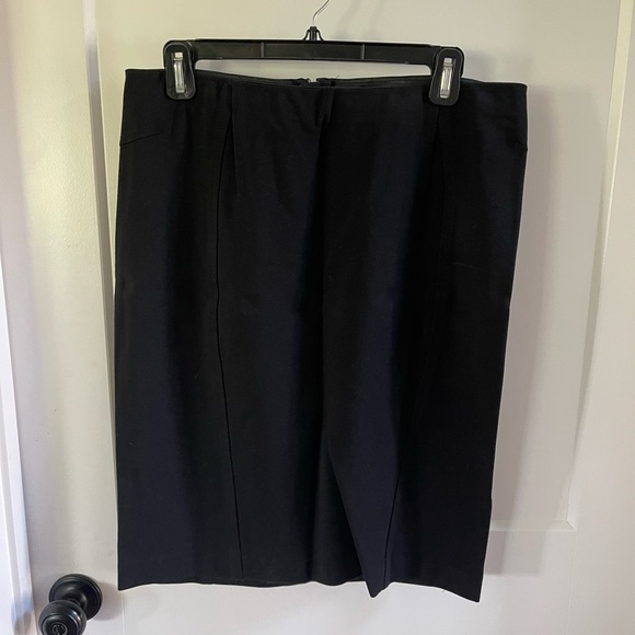 Ann Taylor suit - size 10 - Picture 2 of 4
